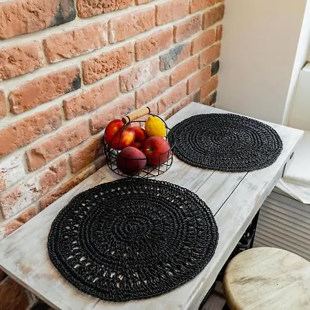 Chmielna Studio, Railway Station Varsóvia