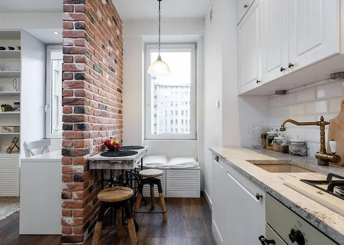 Chmielna Studio, Railway Station Warsaw