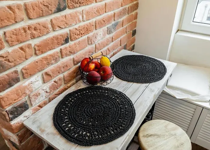 Chmielna Studio, Railway Station Warsaw