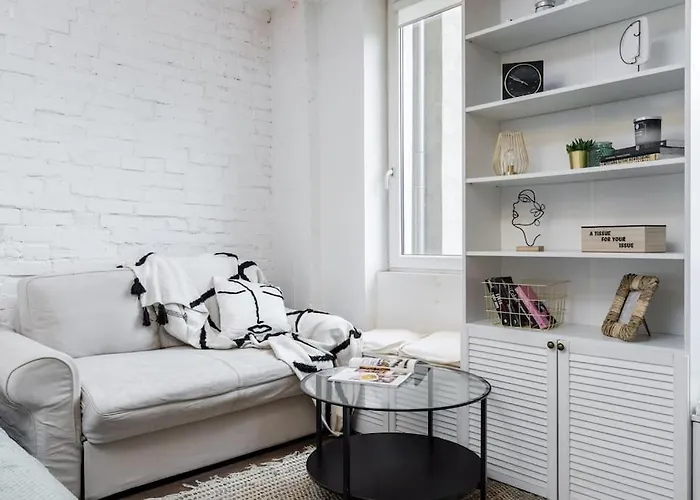 Chmielna Studio, Railway Station Apartman