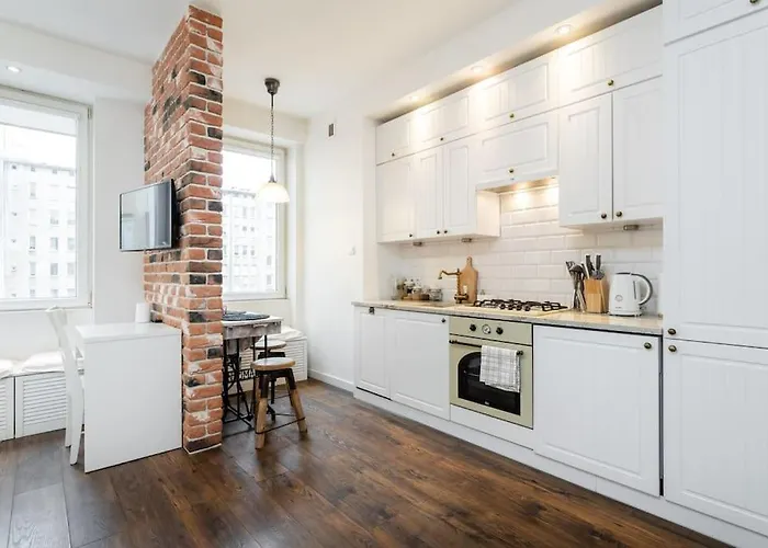 Chmielna Studio, Railway Station Apartman *