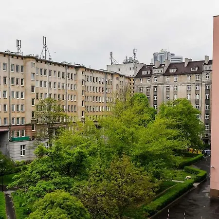 Chmielna Studio, Railway Station * 华沙